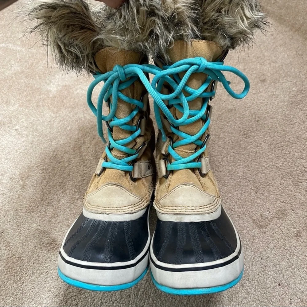 Sorel Joan of Arctic Curry Turquoise lace up fur lined snow boots size 6